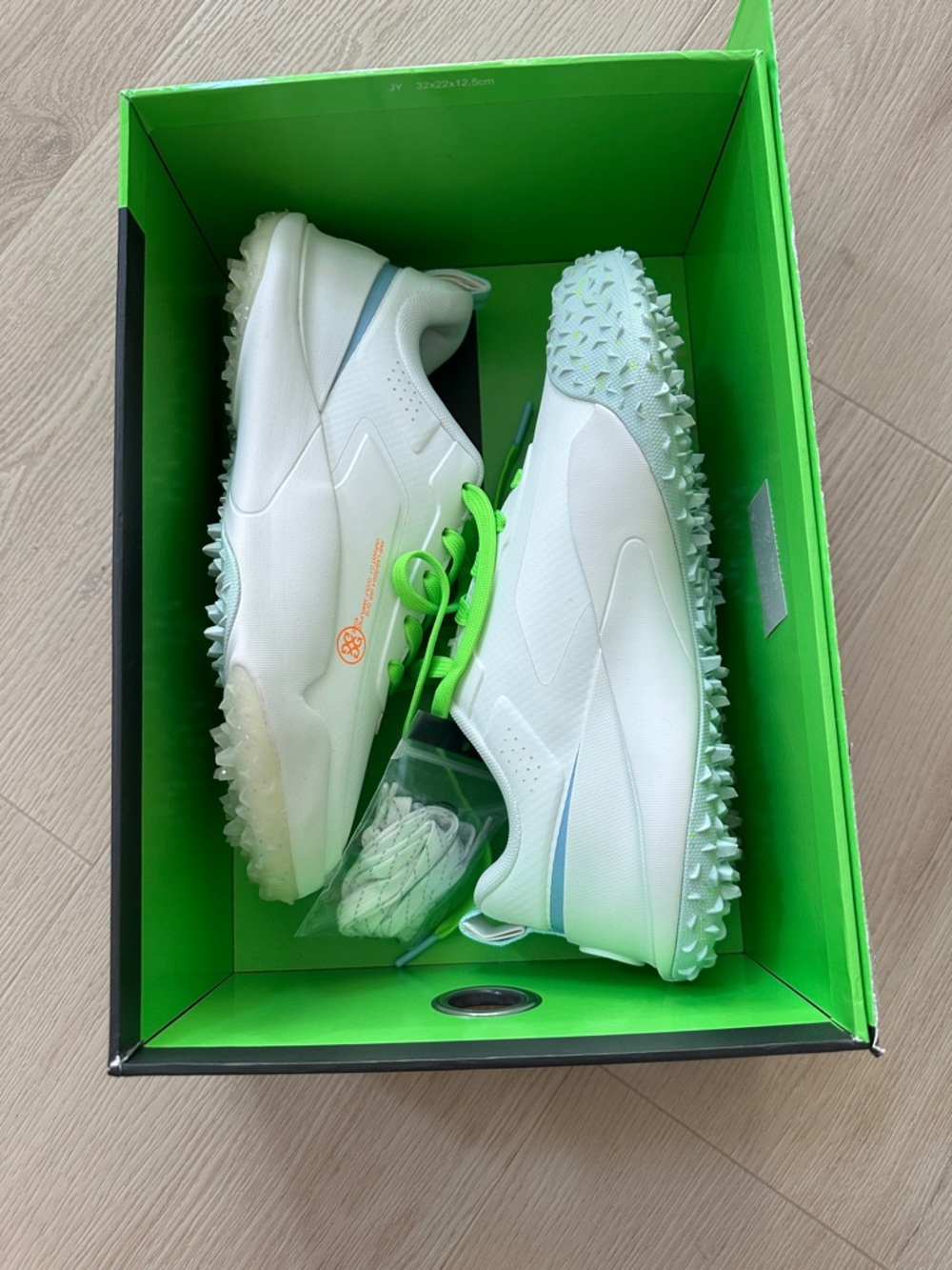 G/FORE WOMEN'S G/18 GOLF SHOE